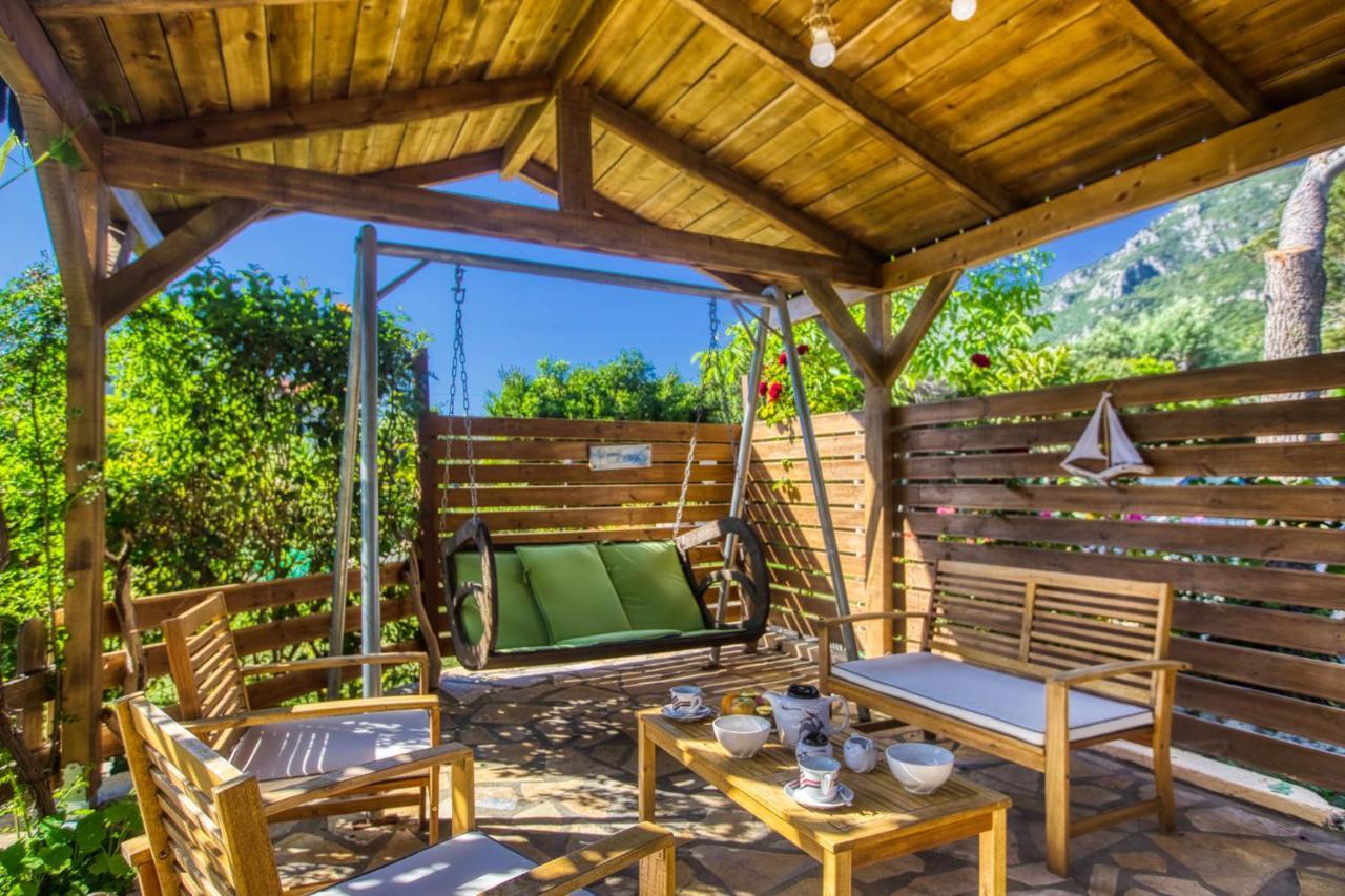 Christinas Apartments Άγιος Ματθαίος Εξωτερικό φωτογραφία